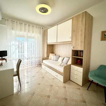 Hostdomus - Ela House Appartamento