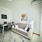 Hostdomus - Ela House *