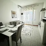 Hostdomus - Ela House Finale Ligure