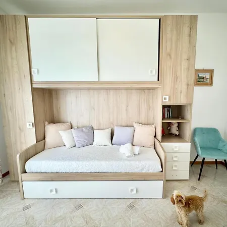 Apartment Hostdomus - Ela House *