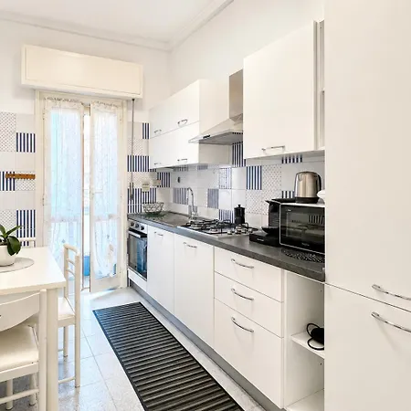 Hostdomus - Ela House Finale Ligure