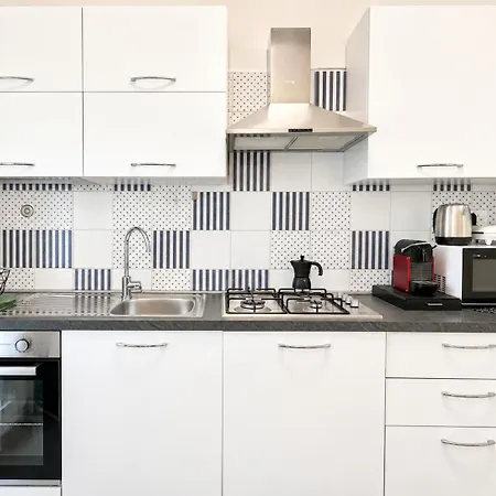 Hostdomus - Ela House * Finale Ligure