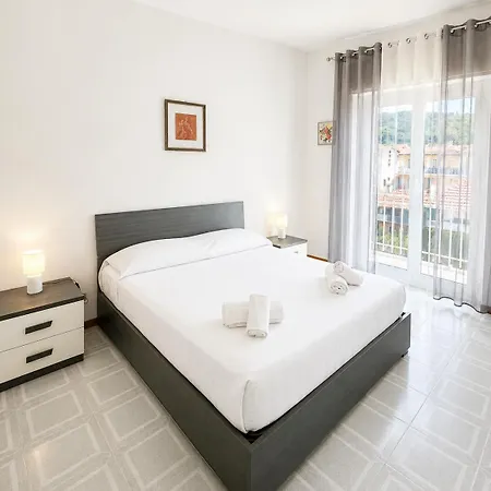 Hostdomus - Ela House *