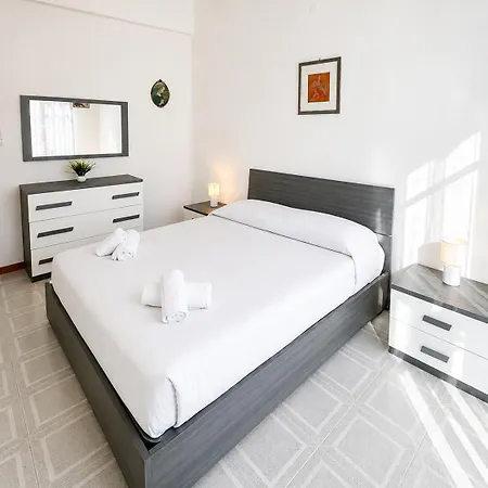 Lägenhet Hostdomus - Ela House Finale Ligure