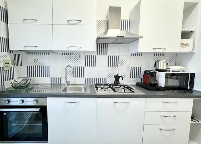 Appartement Hostdomus - Ela House *
